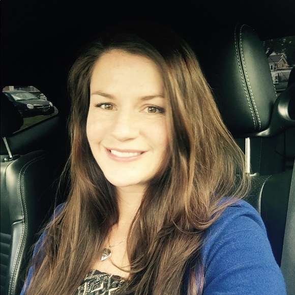 Meet your Posher, Crystal - Picture 4 of 6